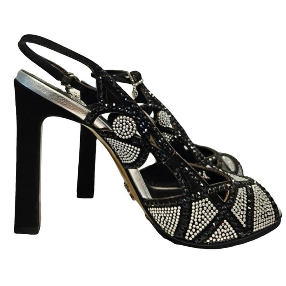Women
Heels